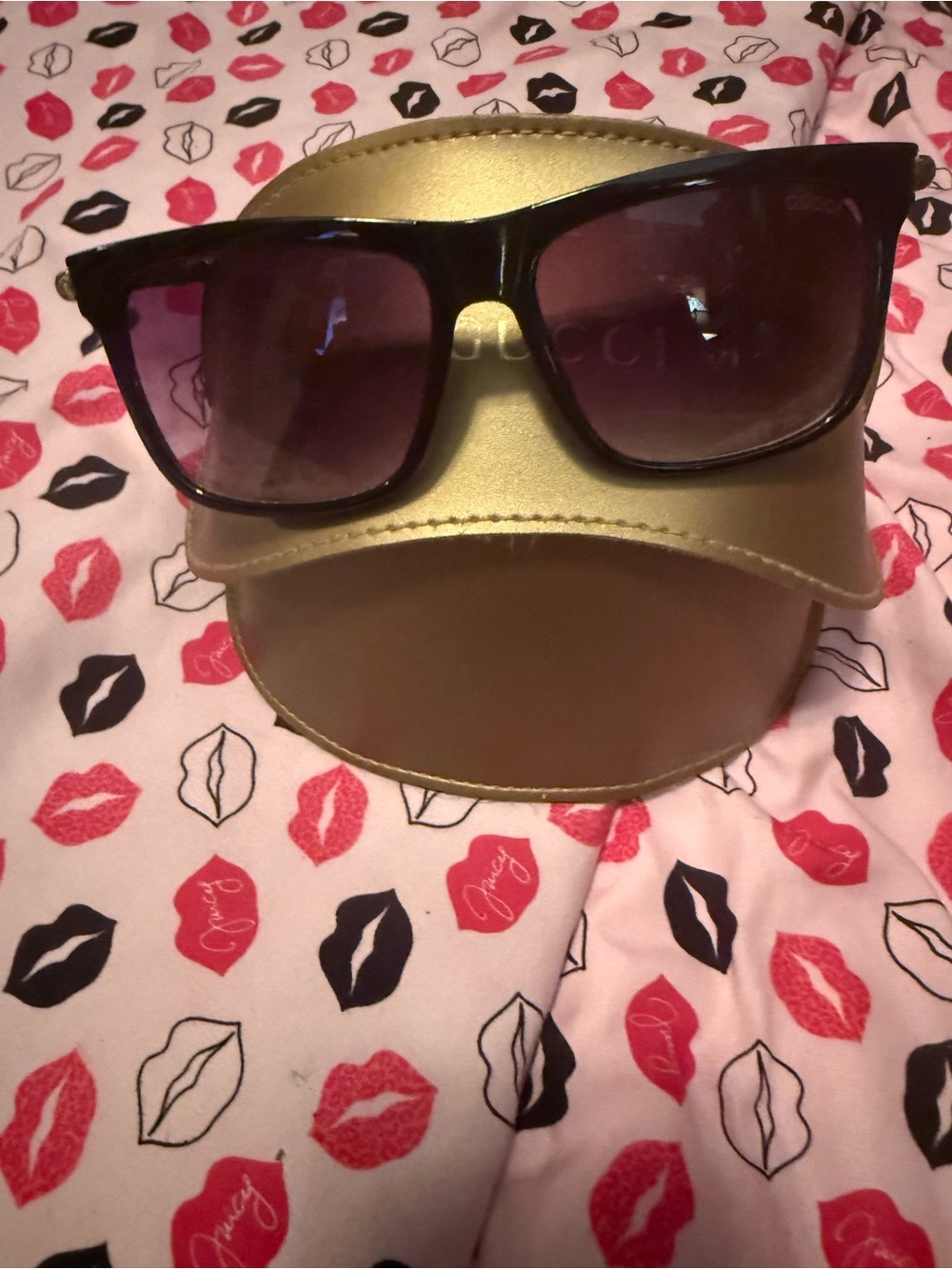 Gucci Black Frame Sunglasses with Black Gradient Lenses and Gold Case